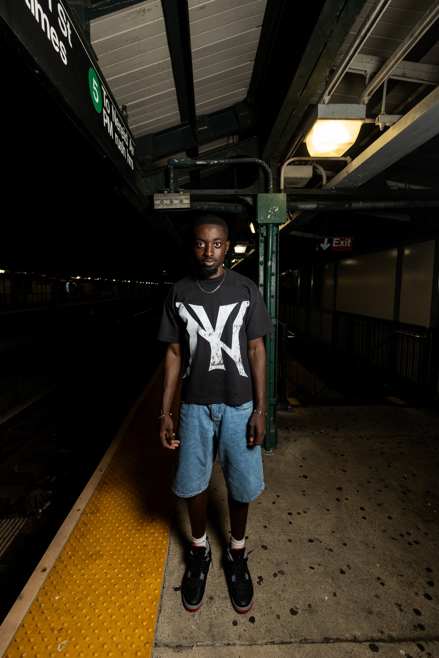 ENFRAMED NEW YORK TEE - Black